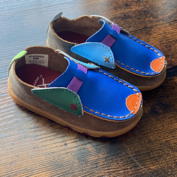 Twisted X Other - Twisted X Boys Leather Casual Shoes Sz 6